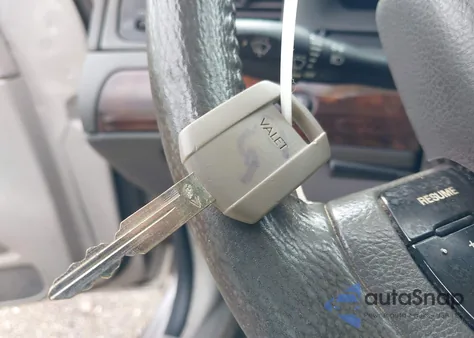 2005 Mercury Grand Marquis Ls/Lse из США, поврежденный, VIN 2MEHM75W95X657450